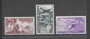 MARTINIQUE - CLEARANCE #C10-12  BIRD, AIRPLANES   VLH