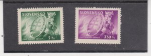 SLOVAKIA SCOTT # 108-109 MNH 