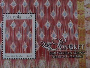 ​MALAYSIA-2005-SC#1023- POTONG WAJIK BARTABUR SONGKETS DESIGNS-MNH -S/S-VF