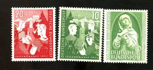 GERMANY #B324-6 MINT FVF OG LH Cat $21