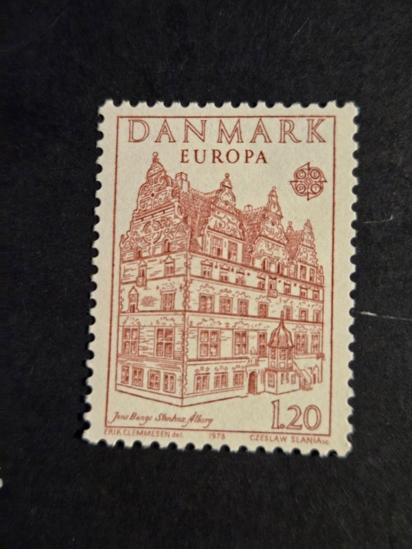 Denmark #614        MNG