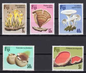 FIJI 1984 Sc#500/504 MUSHROOMS Set (5) MNH CV$14.00