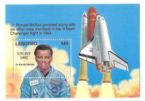 Lesotho 1993 Space Shuttle UN-ISY S/S Sc 945 MNH C20