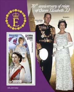 Sierra Leone - 2022 Queen Elizabeth II Reign - Stamp Souvenir Sheet SRL220132b2