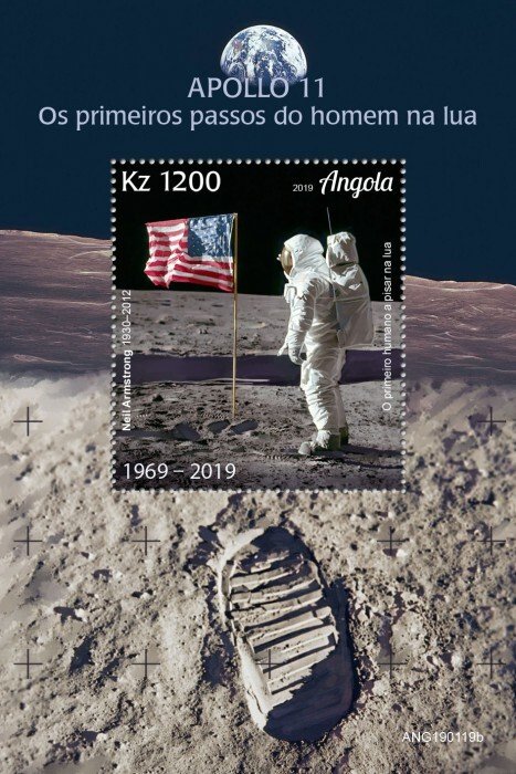 ANGOLA - 2019 - First Steps on Moon - Perf Souv Sheet - Mint Never Hinged