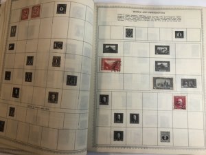 The New World Wide Postage Stamp Album Lots Of Old Stamps