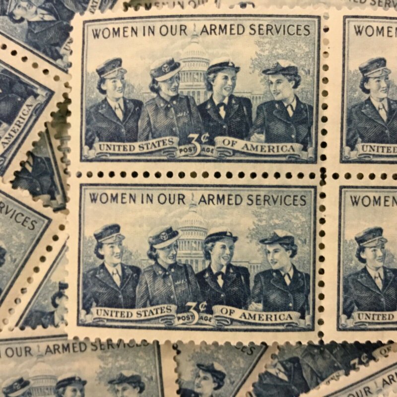 1013    Service Women  100 count  MNH 3 cent stamps  Issued  In 1952 