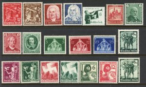 Germany Lot Mint hinge and Mint Hinge remain. (32)