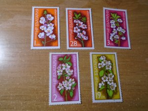 Bulgaria  #  2217-21  MNH  Flowers