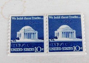 US #1520 Mint/OG/NH Pair of 10c Jefferson Memorial Coil, L/Stamp has blue line