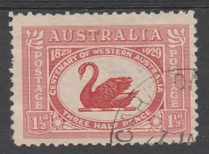 AUSTRALIA 1929 SWAN 11/2D RE-ENTRY VARIETY USED