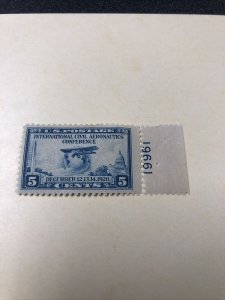 US 1928 Stamp # 650 Mint OG With Plate Number On The Back, Selvedge Is Seperated