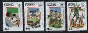 DOMINICA   896-899  MINT HINGED