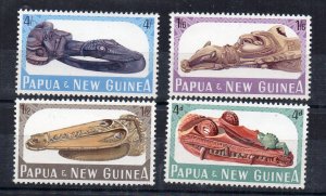 PAPUA-NEW-GUINEA - CANOE PROWS - 1965 -