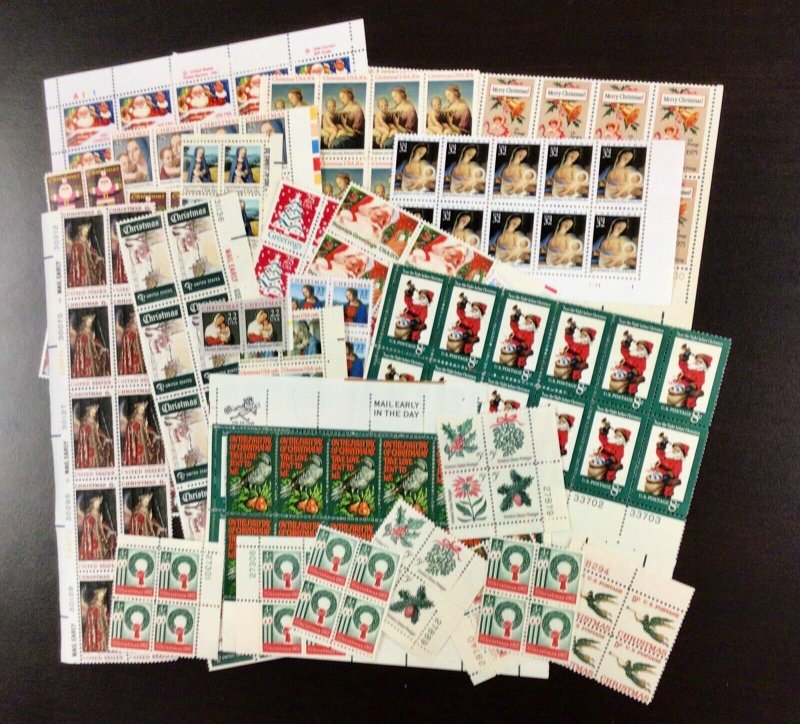 202 Christmas Stamps 4 c to 32 c stamps    FV $28.16   great for holiday mailing