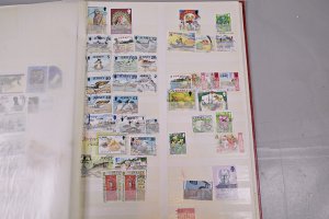 4687: World Collection in Stockbook. Many 100s. Early Seen. Unsorted. 44 Pics.