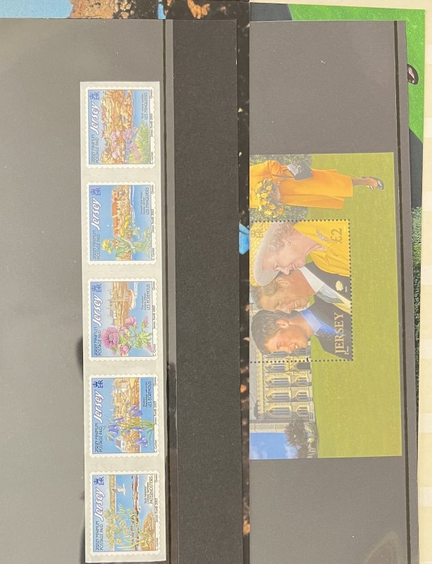 Great Britain QE +Few GVI +Definitives MNH MH (Aprx 130 Items) MK8278
