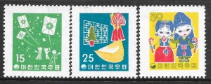 Korea 287-289: Flying Kites, Christmas Tree, used, VF