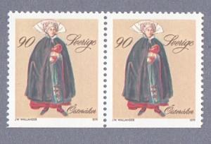 Sweden #1307  MNH  1979  costumes pair 90o