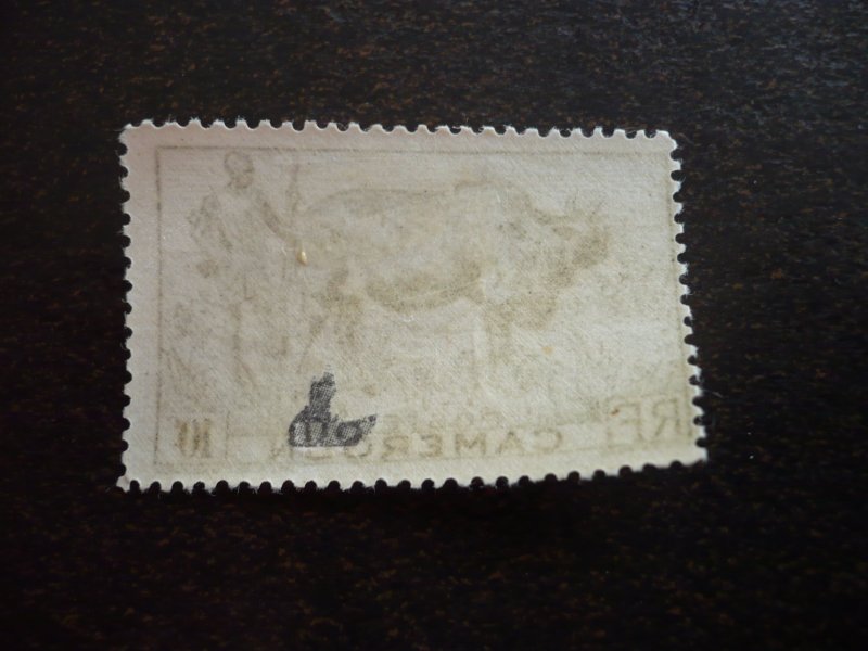 Stamps - Cameroun - Scott# 304 - Mint Hinged Single Stamp