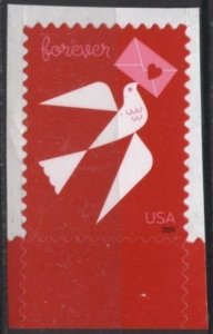 US 5826 (mnh) (66¢) love: dove & envelope (2024)