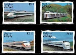 Maldives 2000 - Trains - Set of 4 Stamps - Scott #2438-41 - MNH