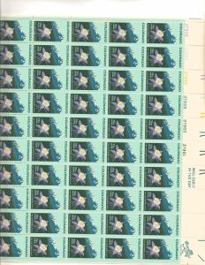 US 1711 - 13¢ Columbine and Rocky Mountains Unused