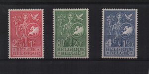 Belgium 1953 Child Welfare sg.1482-4 lightly MH