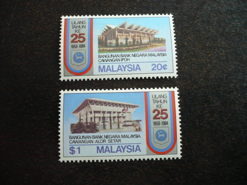 Stamps - Malaysia - Scott# 270-271 - Mint Hinged Set of 2 Stamps