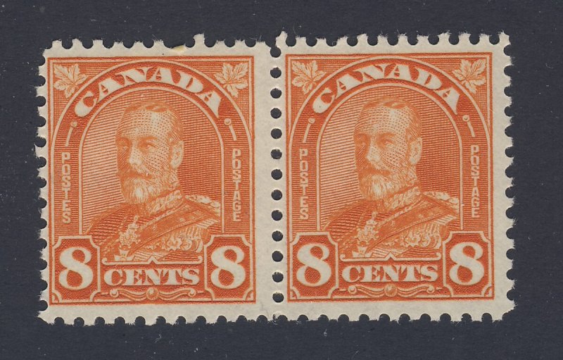 2x Canada Arch Stamps #172-8c Pair 1MNH 1MH Fine  Guide Value = $12.00