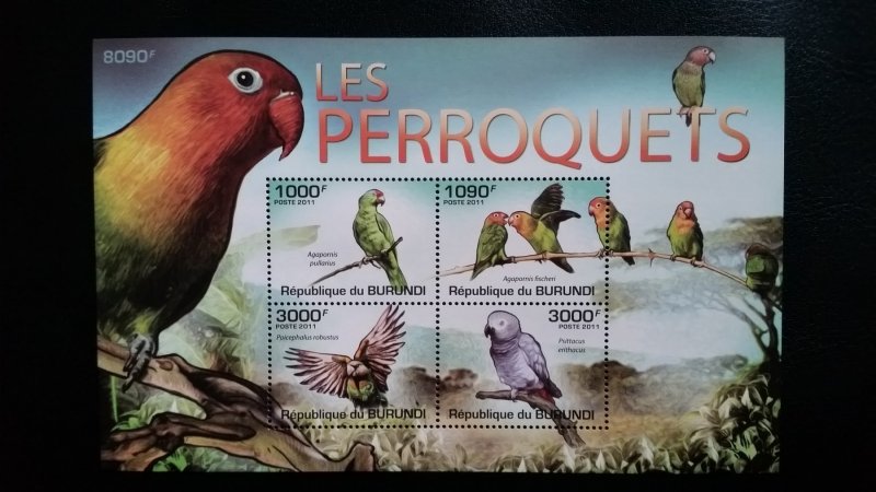 Burundi 2011. - Birds - Parrots ** MNH Souvenir sheet (perforated)