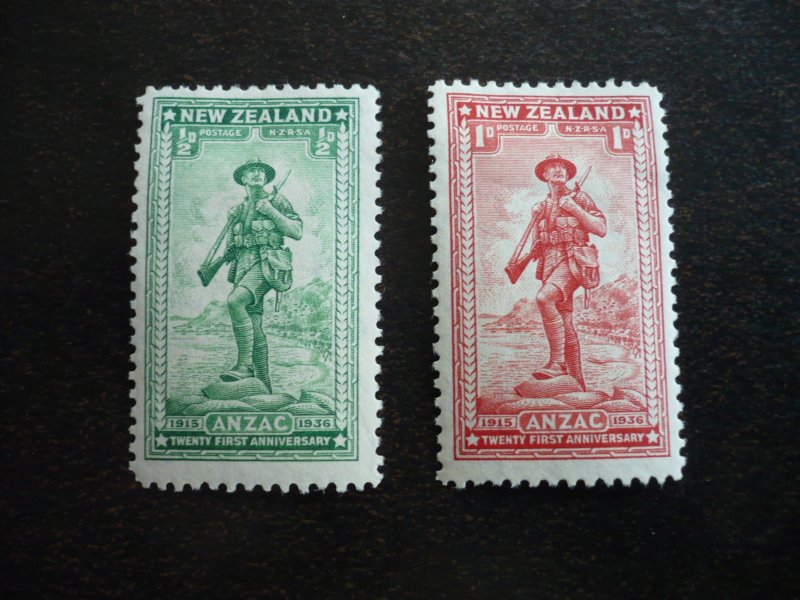 Stamps - New Zealand - Scott# B9-B10 - Mint Hinged Set of 2 Stamps