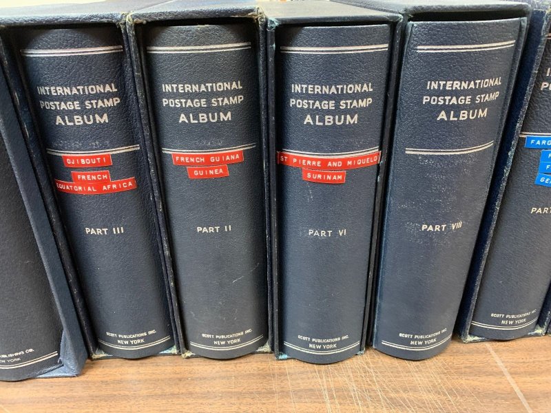 WORLDWIDE COLLECTION IN 27 SCOTT INTERNATIONAL VOLUMES W/SLIPCASES – 423719