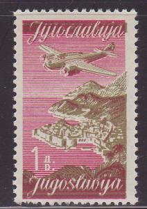 Yugoslavia C18 - Mint-H - Plane over Dubrovnik