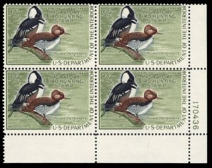 United States, Duck Hunting #RW35 Cat$325, 1968 Hooded Mergansers, $3 multico...