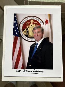 3 Los Angeles District Attorney Steve Cooley Signed Pics & Letter & More L1525