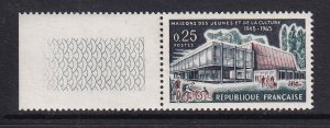 France  #1119  MNH 1965  centers for young people