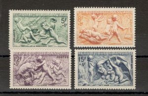 FRANCE - 4 MNH STAMPS -  Mi.No. 977/80 - 1949.