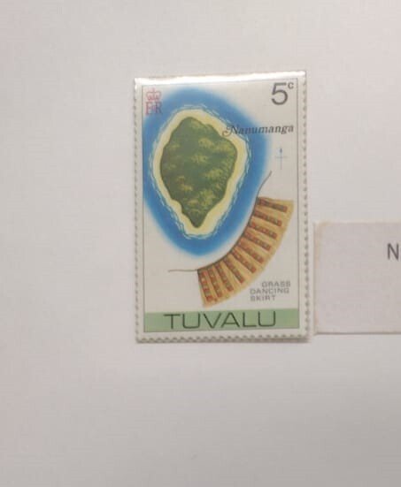 O) 1976 TUVALU, MAP OF NANUMANGA AND GRASS DANCING SKIRT, XF