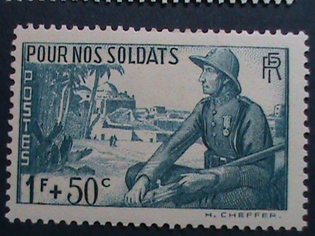 ​FRANCE STAMP:1940 SC#B94-5 FRANCE SOLDER & COLONIAL TROOPER MINT STAMP SET-VF