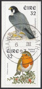 Ireland 1997 used Sc #1054a Pair 32p Peregrine falcon, Robin perf 9 x 9.5 Birds