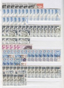 France Accumulation MNH CV$18400.00 1960-1999 Wholesale In 4 Albums