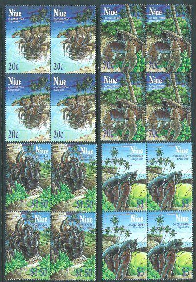 NIUE 2001 CRABS set blocks of 4 MNH........................................62413