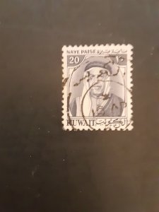 ^Kuwait #143                  Used