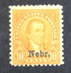 US Scott #679 F/VF Mint NH CV $180 / Price $70 ** FREE Shipping!!