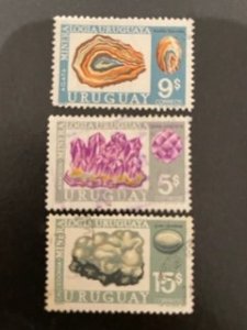 Uruguay sc 828-830 u comp set