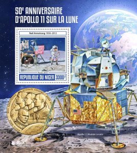 NIGER - 2019 - Apollo 11 on Moon - Perf Souv Sheet - Mint Never Hinged