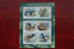 Mozambique 2012 MNH Fauna Extinct Animals