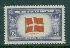 920 5c Flag of Denmark Fine MNH Plt/4 UR F05705