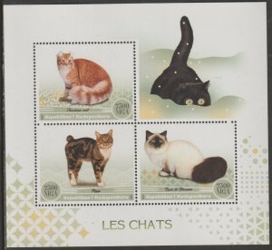 DOMESTIC CATS  perf sheet containing three values mnh